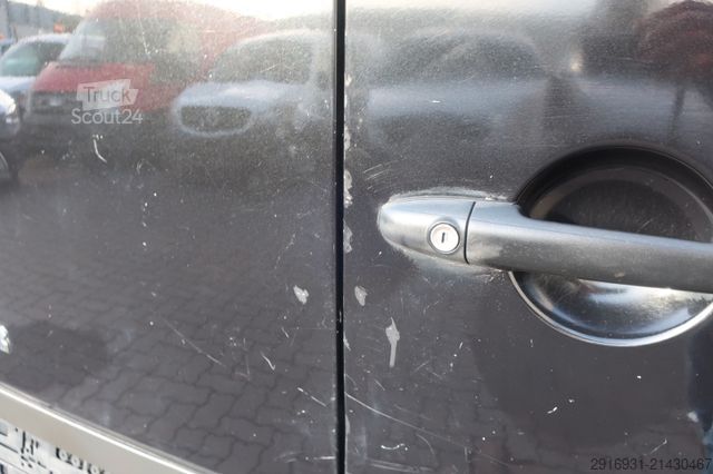 Minibús VOLKSWAGEN Crafter 35 mittel L2H1/Klima/6 Sitze/FN:128