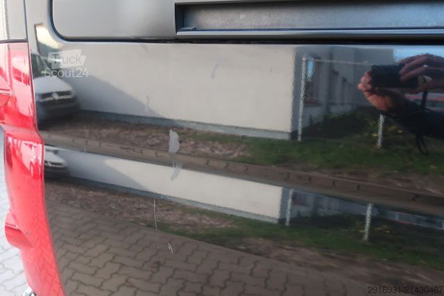 Minibús VOLKSWAGEN Crafter 35 mittel L2H1/Klima/6 Sitze/FN:128