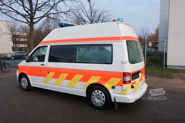 Brandbil VOLKSWAGEN T5 Transporter Hochdach lang/KTW/Klima/FN: A76