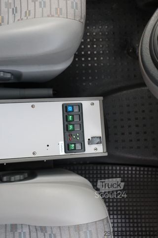 Brandbil VOLKSWAGEN T5 Transporter Hochdach lang/KTW/Klima/FN: A76