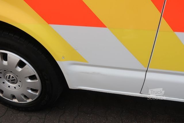 Brandbil VOLKSWAGEN T5 Transporter Hochdach lang/KTW/Klima/FN: A76