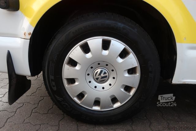 Brandbil VOLKSWAGEN T5 Transporter Hochdach lang/KTW/Klima/FN: A76