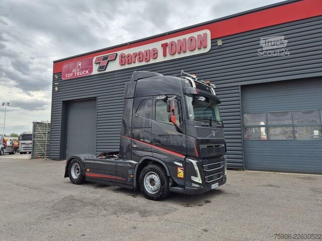 Tractor estándar Volvo FH
