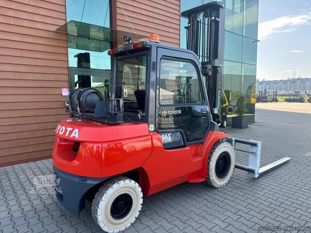 Carretilla elevadora de cuatro ruedas Toyota 7FG40/4500 kg/Positioner+sideshift
