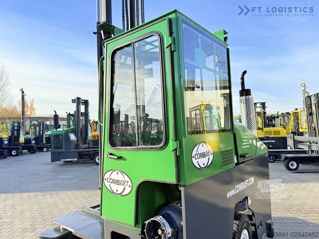 Wózek widłowy czterokierunkowy Combilift C4000 GAS TRIPLEX 6900 FREE-LIFT CABIN