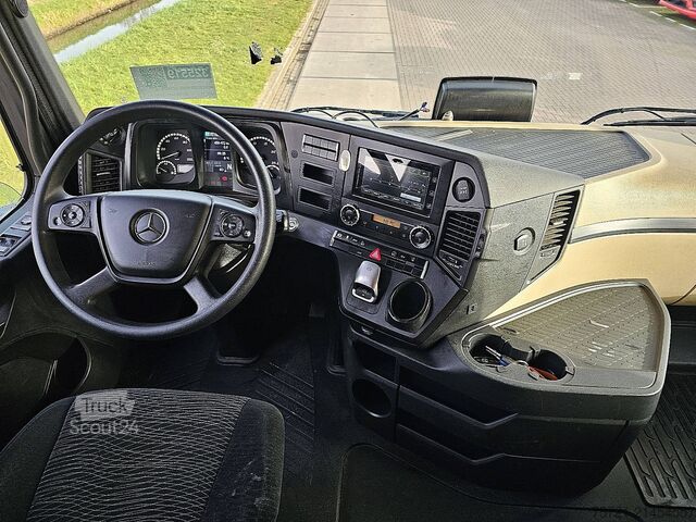 Standaard trekker MERCEDES-BENZ ACTROS 1851