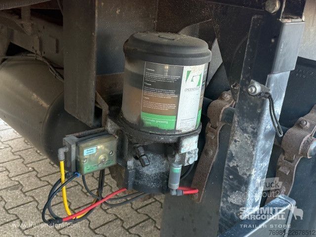 Semi-reboque frigorífico Schmitz Cargobull Tiefkühler Standard Ladebordwand