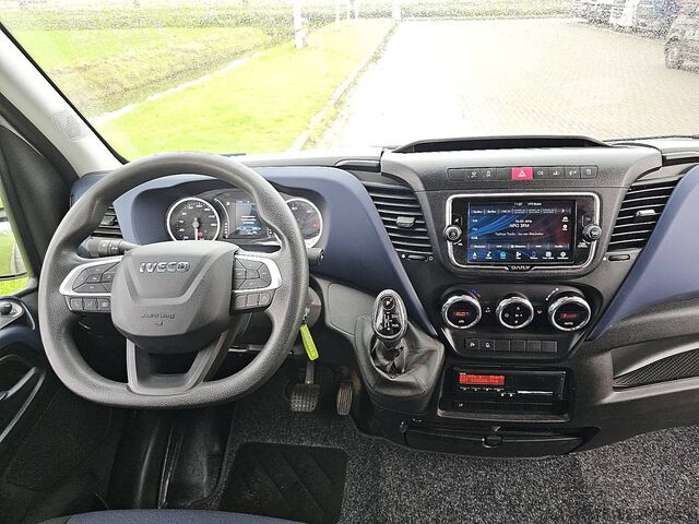 Carrinha de tejadilho alto IVECO DAILY 50C18 L2H3 3.0Ltr Automaat