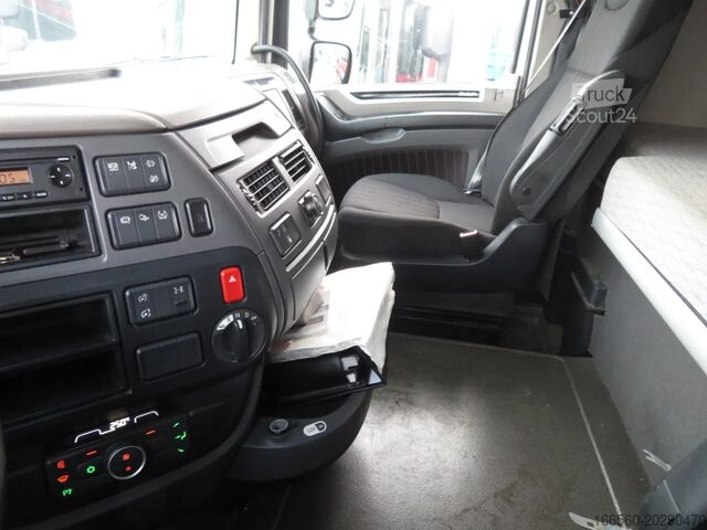 Standarta traktors DAF XF 480 FT SPACE CAB
