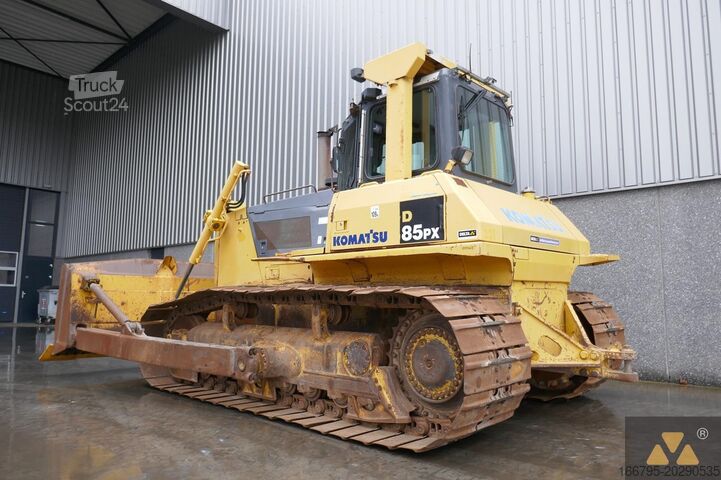 бульдозер Komatsu D85PX-15