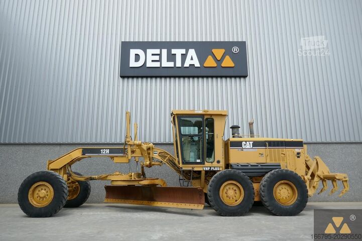 Grader Caterpillar 12H