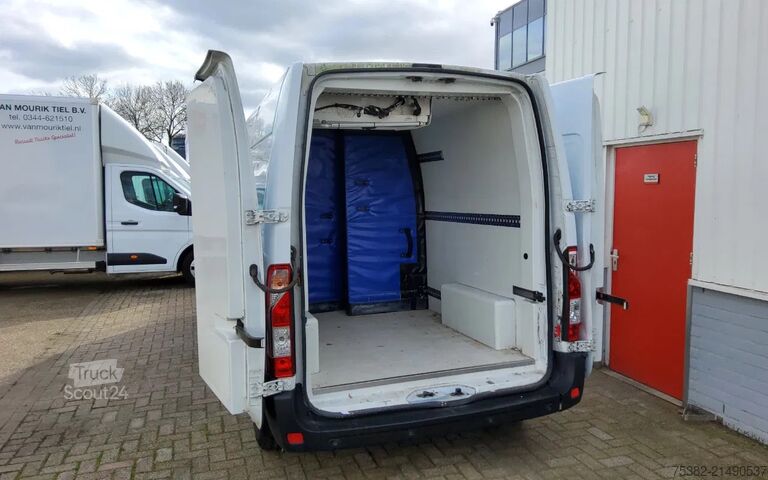 šaldytuvas furgonas Renault Master 135.35 L3H2 GESLOTEN - DIVERSE SCHADES -...