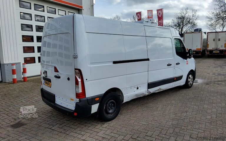 šaldytuvas furgonas Renault Master 135.35 L3H2 GESLOTEN - DIVERSE SCHADES -...