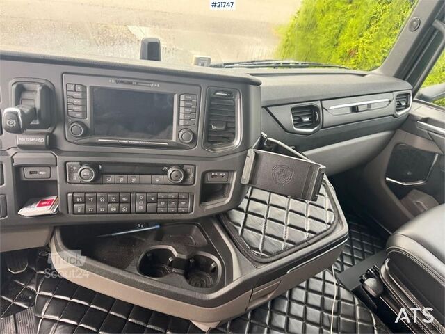 Camion de gunoi Scania R660 6x4 Asphalt Truck