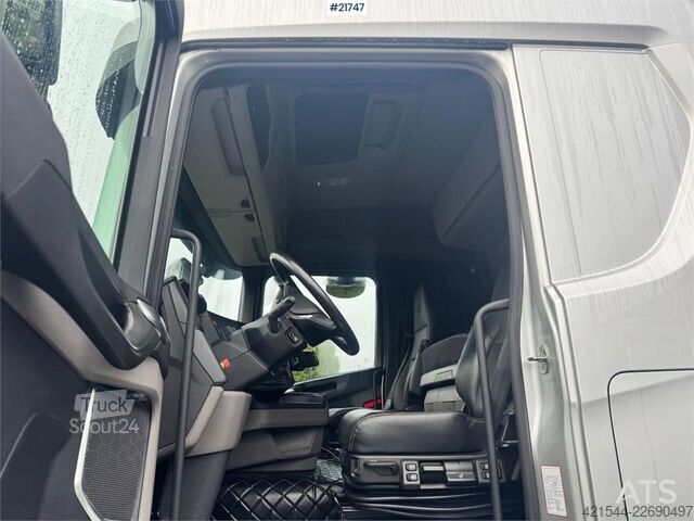 Camion de gunoi Scania R660 6x4 Asphalt Truck