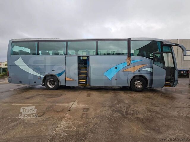 Autocar de turismo Scania Irizar