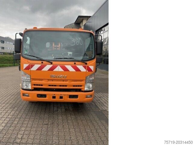 Сметовоз Isuzu N2R 75D 4x2 Semat/Zöller