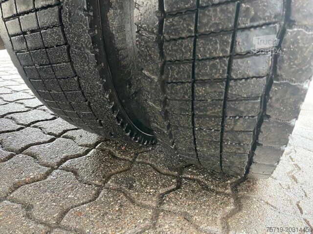 Сметовоз Isuzu N2R 75D 4x2 Semat/Zöller