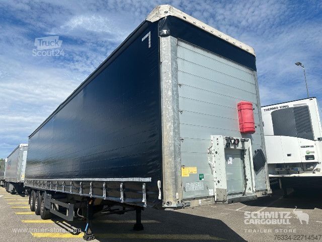 Semi-reboque aberto com lona Schmitz Cargobull Semitrailer Curtainsider Standard