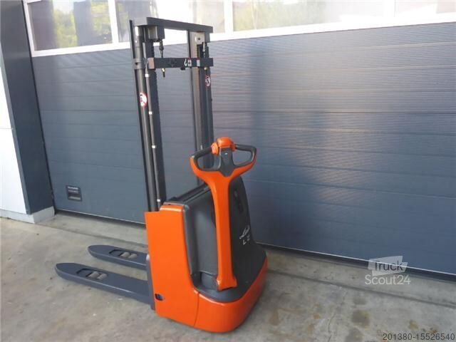 Ručný paletový vozík Linde L12