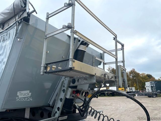 Kipper Auflieger SCHMITZ CARGOBULL 25m³ Alu Kippauflieger / Unfallschaden