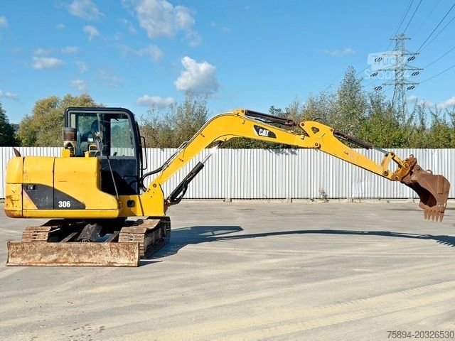 Cilindru compactor CATERPILLAR 306 * Raupenbagger * Top Zustand !