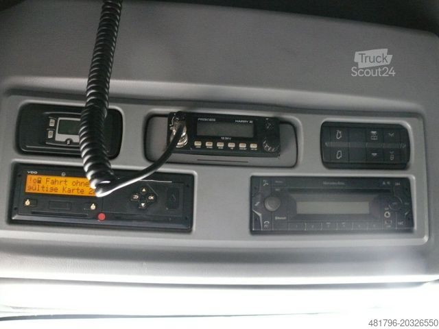 Perdeli panelvan MERCEDES-BENZ 824*Schiebeplane*Euro6*Schlafplatz*Stdh*AHK