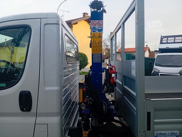 Vrachtwagen met kraanopbouw FIAT Ducato Maxi