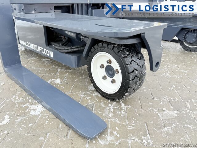 Carrello elevatore a 4 direzioni Combilift C3000 DIESEL WIDE FORK POSITIONER DUPLEX