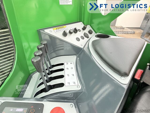 Carrello elevatore a 4 direzioni Combilift C4500 DIESEL TRIPLEX 4900 FREE LIFT