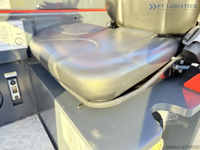 Carrello elevatore a 4 direzioni Combilift C3000CB GAS TRIPLEX 4900 FREE-LIFT