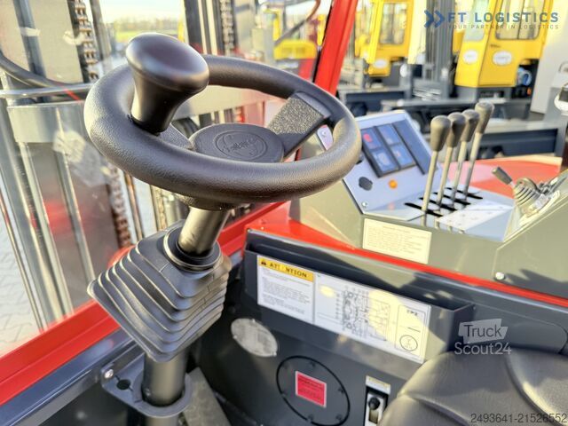 Carrello elevatore a 4 direzioni Combilift C3000CB GAS TRIPLEX 4900 FREE-LIFT