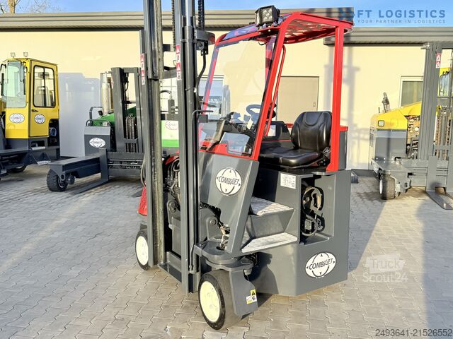 Carrello elevatore a 4 direzioni Combilift C3000CB GAS TRIPLEX 4900 FREE-LIFT