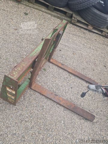 Traktorius John Deere 4720 Allrad Traktor Frontlader FZW FKH 2792h