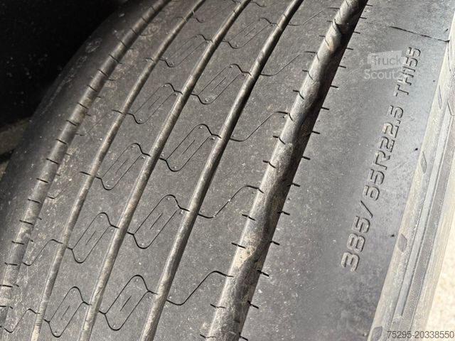 Открытый полуприцеп с тентом KÖGEL 3Achs Standard Curtainsider Liftachse