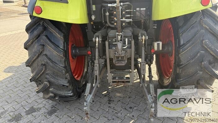 Trattore Claas AXOS 330 CX