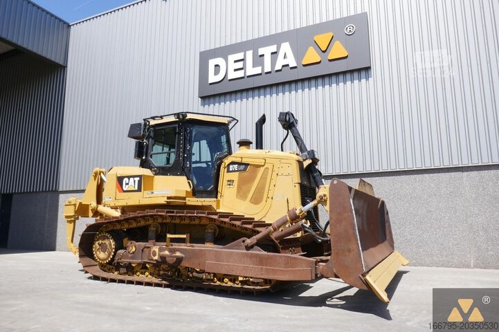 Schaktmaskin Caterpillar D7E LGP