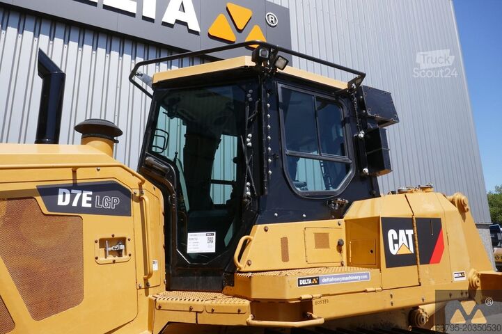 Schaktmaskin Caterpillar D7E LGP