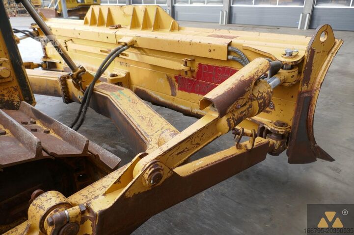 Schaktmaskin Caterpillar D7E LGP