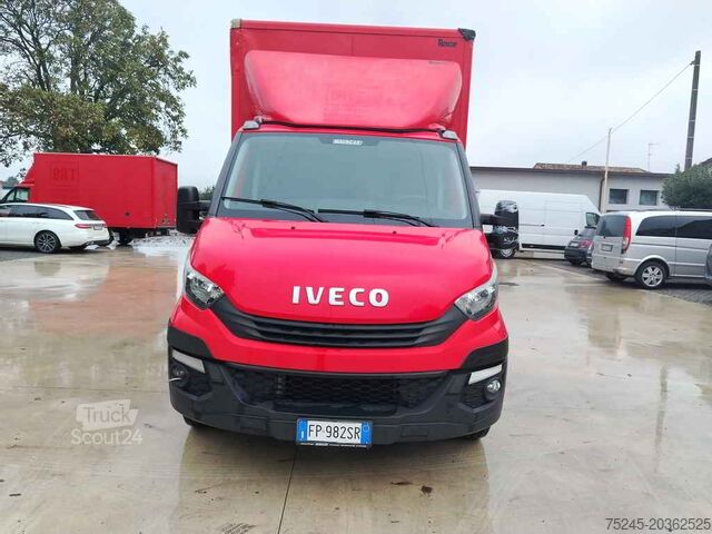 Furgone Iveco 35S 14 2.3  FURGONATO CON PEDANA
