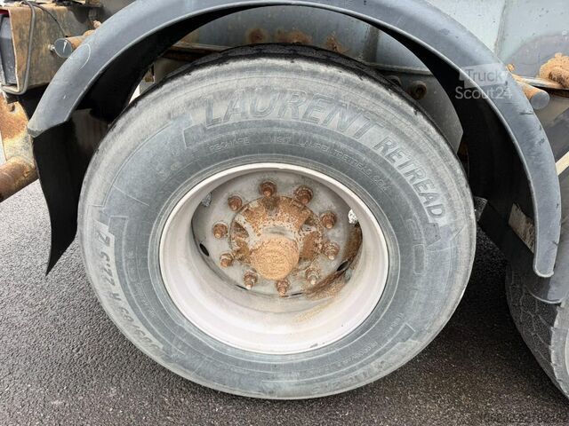 Kipper Turbo's Hoet 3-AXLES ALU TIPPER / STEEL CHASSIS - DRUM BRAKE...