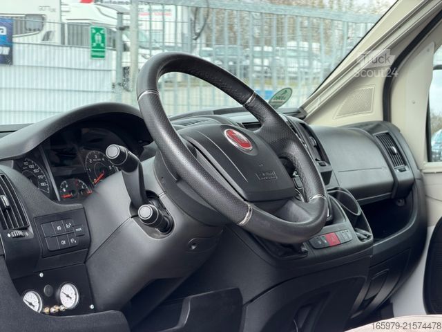 Halvintegrert bobil MILLER Louisiana