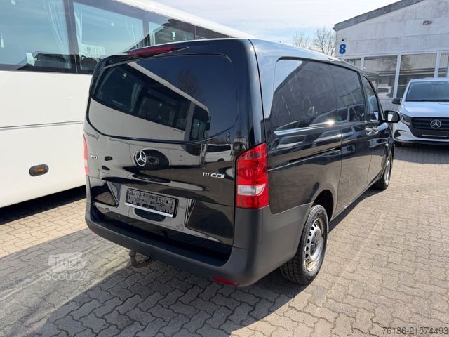 Kassevogn MERCEDES-BENZ Vito 111 CDI lang AHK 3 Sitzer