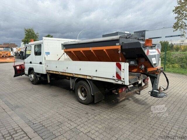 Furgon Mitsubishi Fuso Canter Winterdienst Salzstreuer