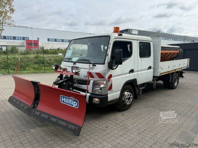 Furgon Mitsubishi Fuso Canter Winterdienst Salzstreuer