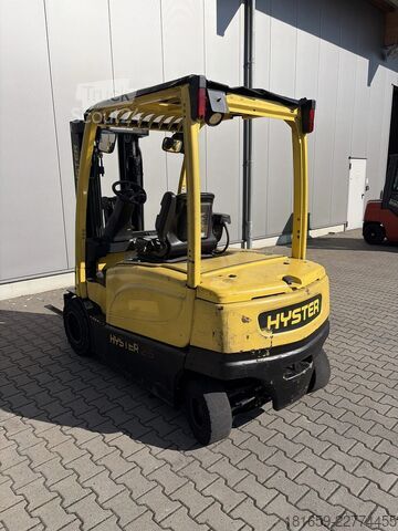 Elektriskais četrriteņu iekrāvējs HYSTER J2.5XN