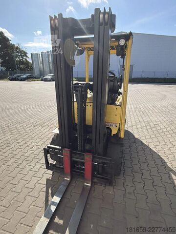 Elektriskais četrriteņu iekrāvējs HYSTER J2.5XN