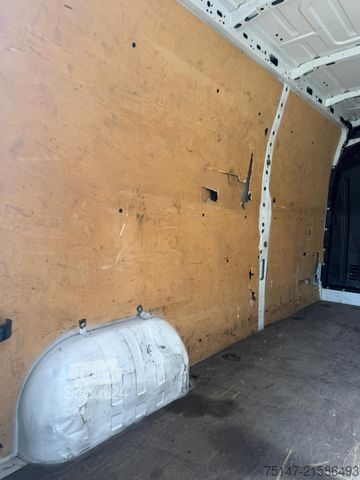 High top van RENAULT Master 3-Sitzer Kasten lang + hoch Klima Kamera