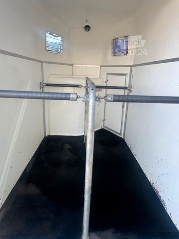 Přívěs pro přepravu koní BLOMERT Nairobi 2 Pferdeanhänger Aluboden SK 2,4t