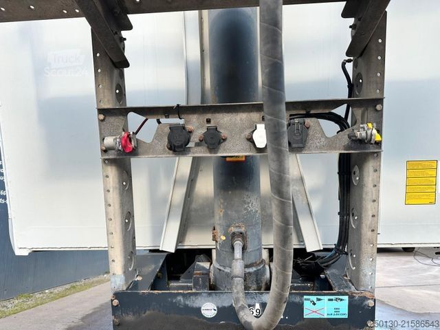 Sklopný návěs SCHMITZ CARGOBULL SKI2 SL 8.2 ALU-Getreidekipper Liftachse 44m³